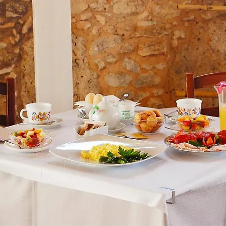 Il Megalite Alloggio per agriturismo *